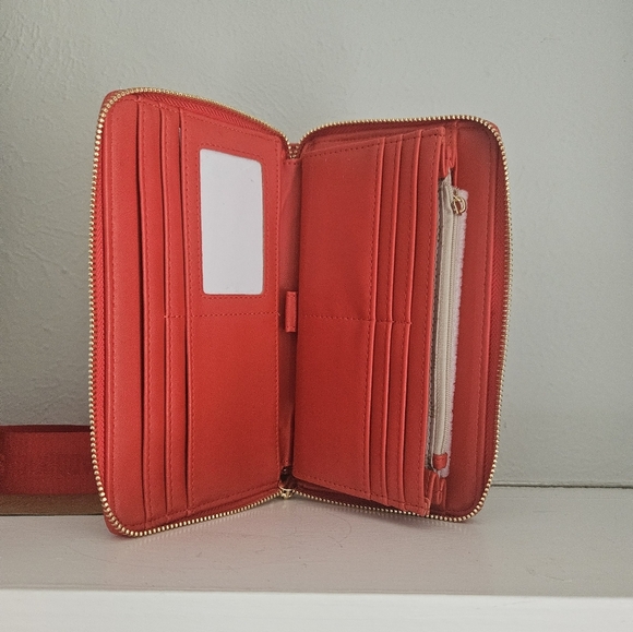 NWT Steve Madden BZip Lunar New Year wristlet - Picture 3 of 4